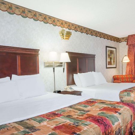 Days Inn - Oneonta Экстерьер фото