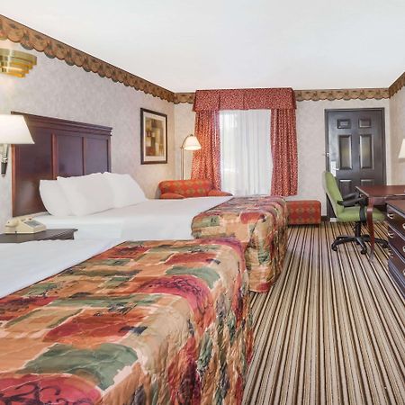 Days Inn - Oneonta Экстерьер фото